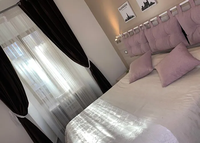 Aria Pensión 3*